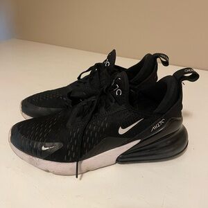 Nike Air Max 270 Black & White 7.5